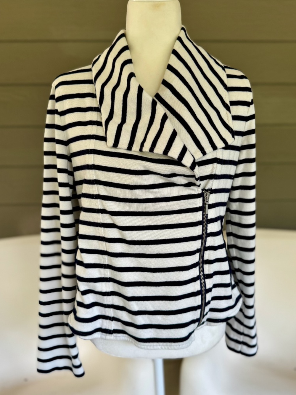 GAP Classic Cotton Nautical Moto Jacket – Navy & White Stripes – Medium Petite